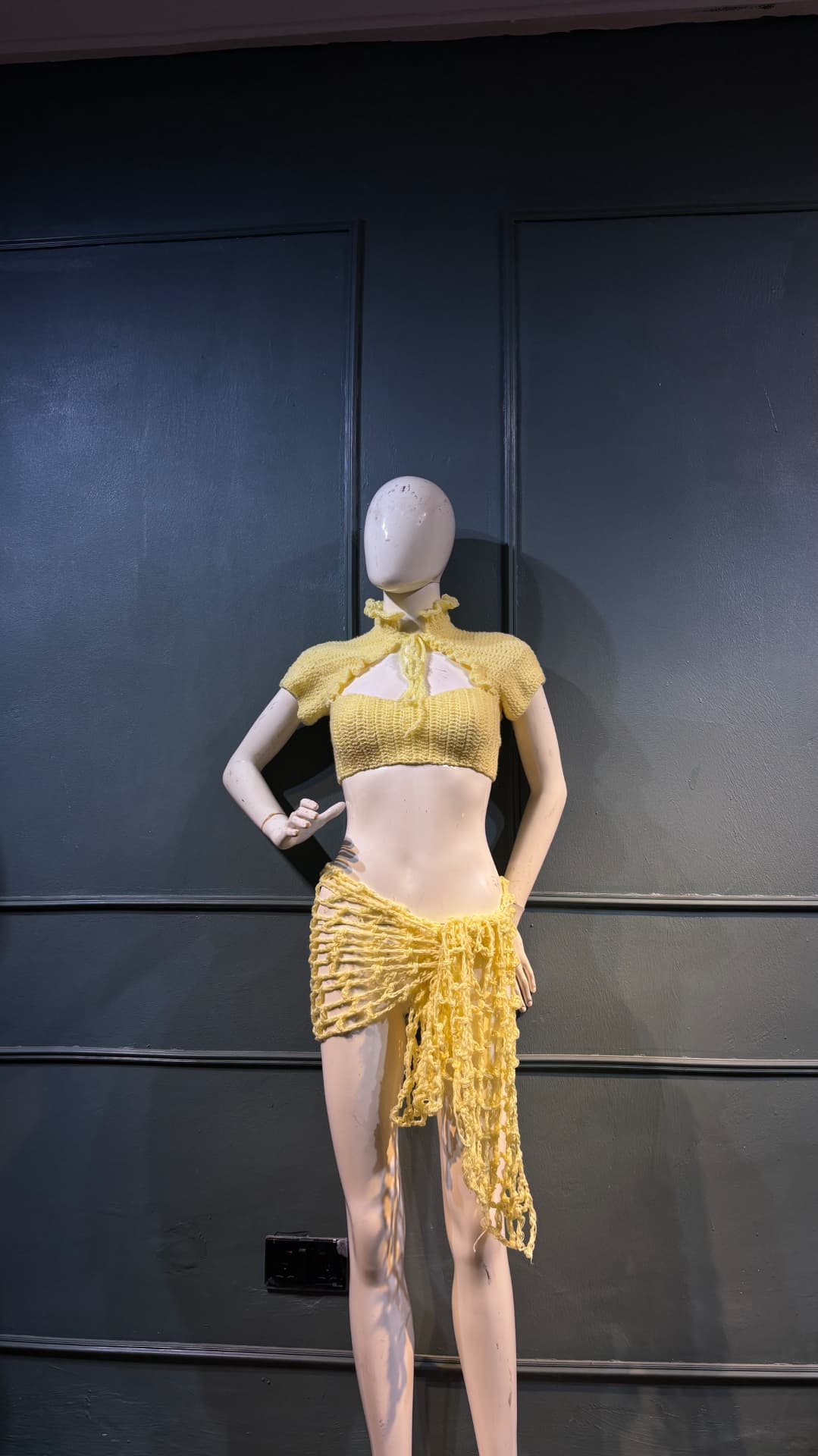 Chic Yellow Knit Crop Top and Skirt Two-Piece Set